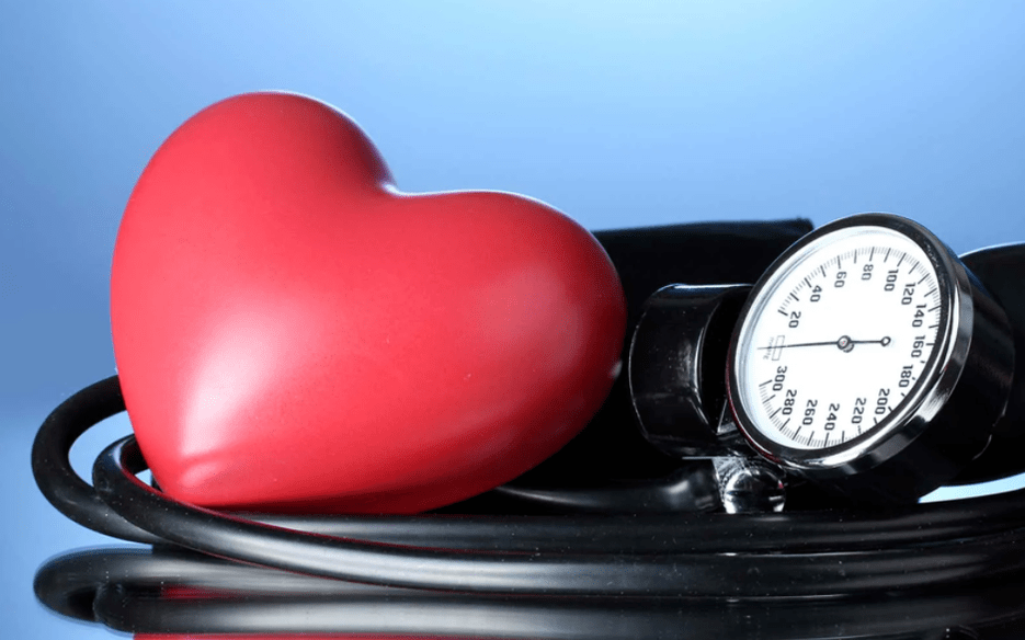 La presión arterial alta afecta al corazón